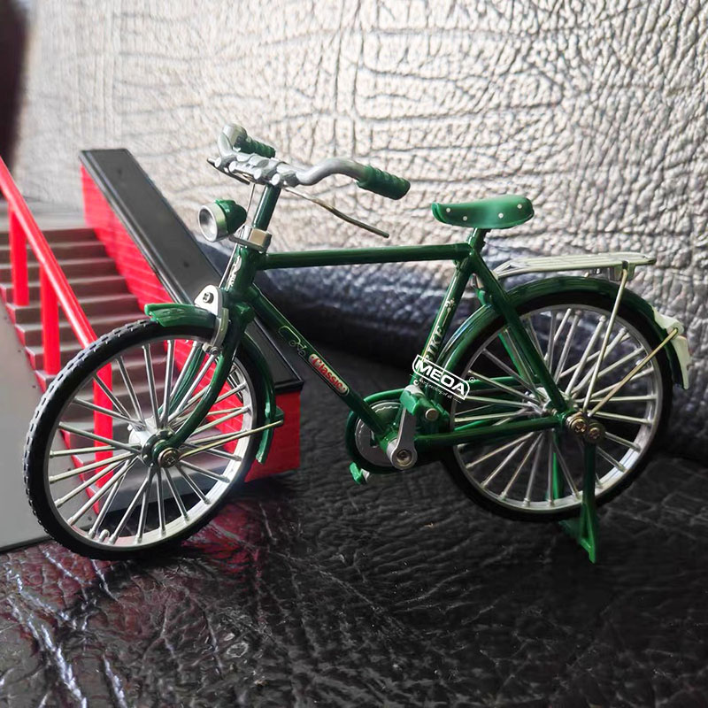 Mini vélo de montagne en allia - Mountain Biking For Kids avis et prix